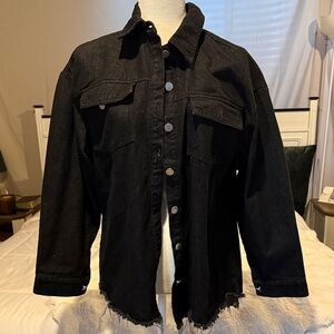 Chic Black Denim Jacket with Distressed Hem